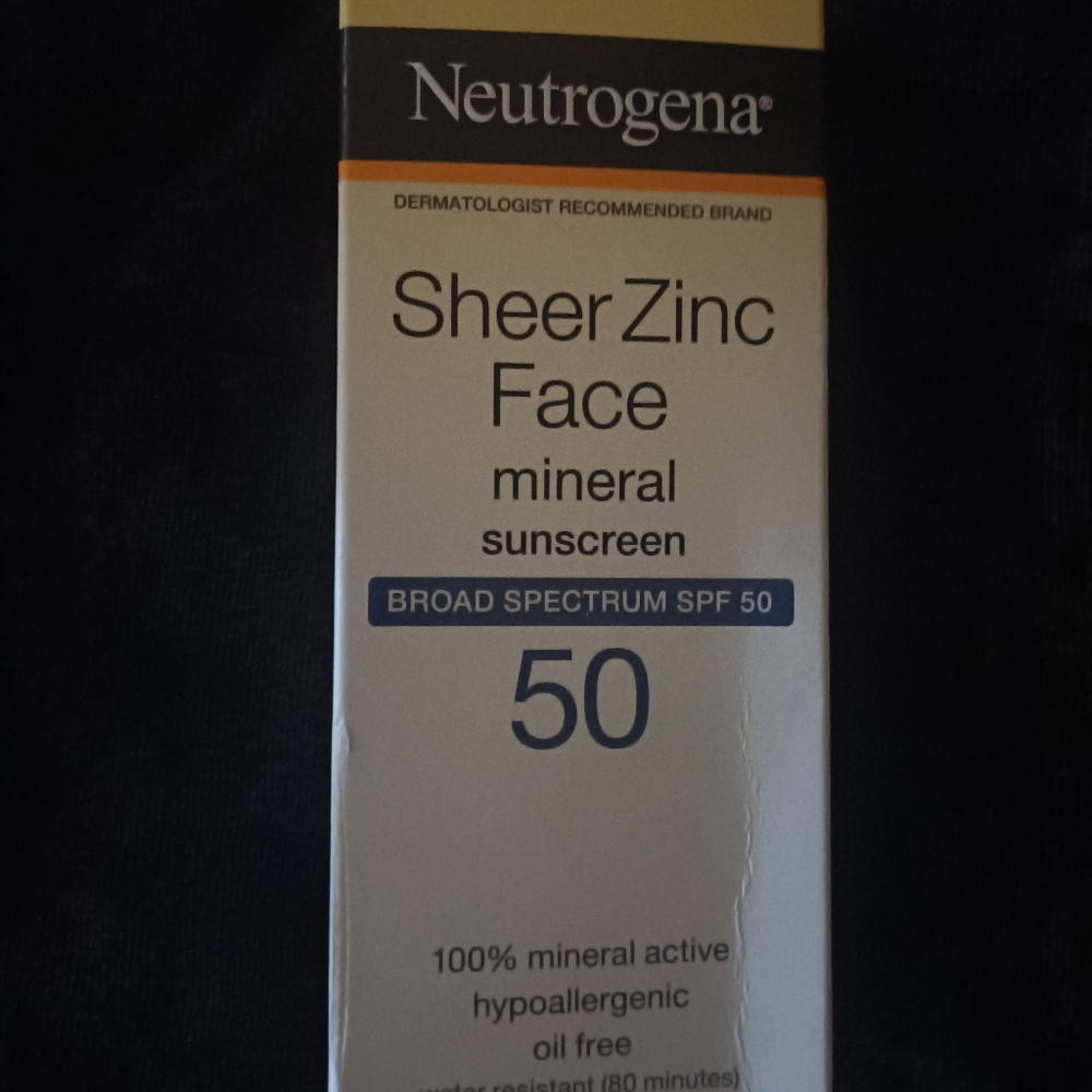 Neutrogena White Mineral Suncare SPF 50